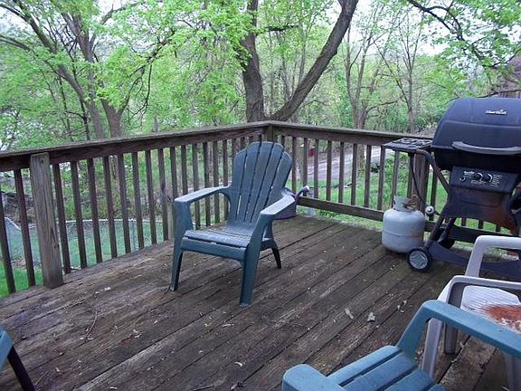 Rear deck