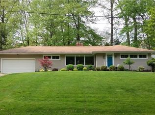 5844 Woodward Dr, Akron, OH 44319