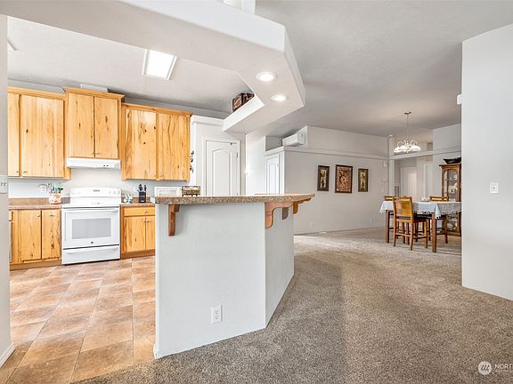 5th image of 16209 59th Avenue Ct E