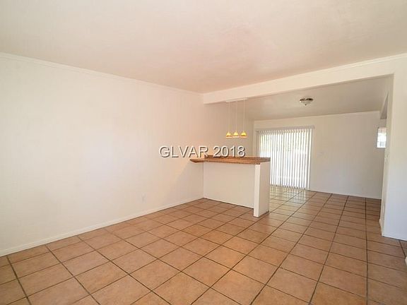4th image of 108 N Minnesota St #0