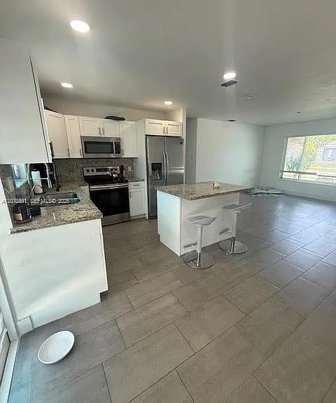 1730 SW 65th Ave — Photo 4
