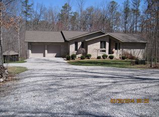 710 Falls Rd, Monterey, TN 38574