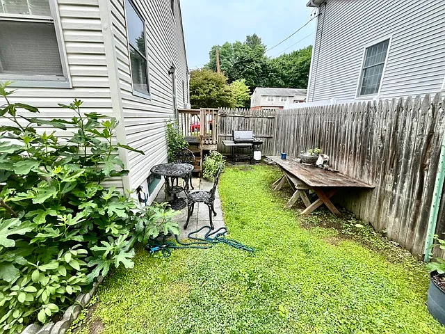 Milford St — Photo 13