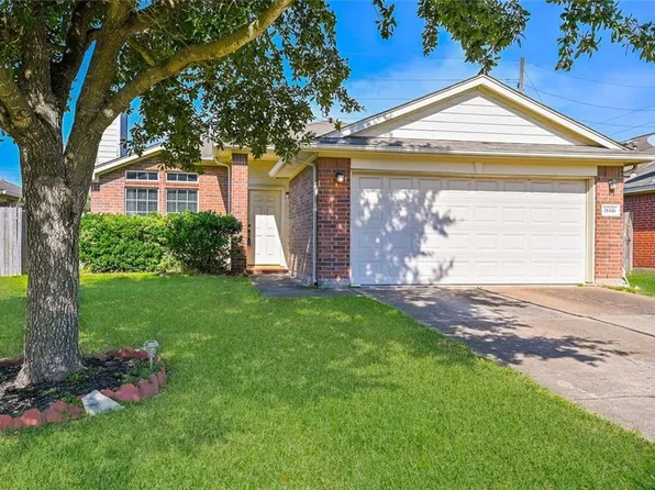 18446 S Wimbledon Dr, Katy, TX 77449
