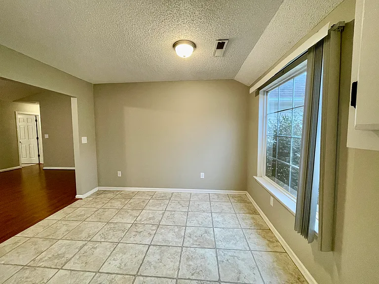 32 Winding Creek Way — Photo 8