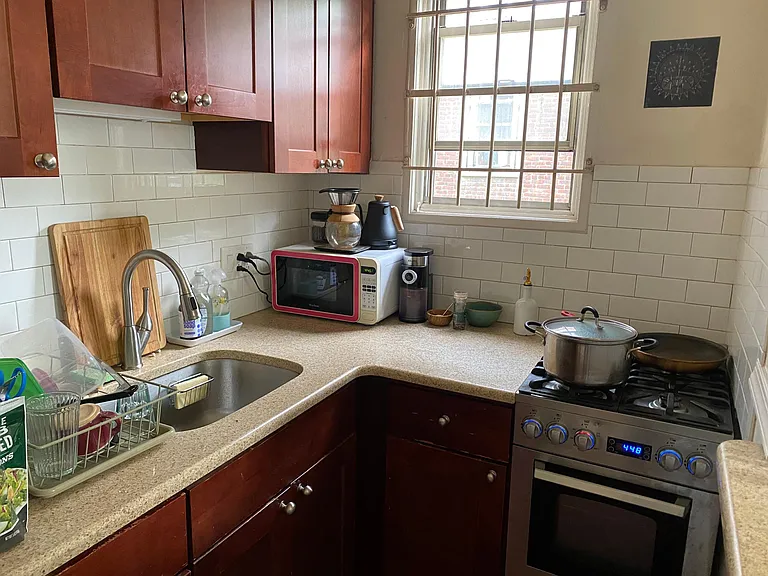 209 N 36th St #1 — Photo 6