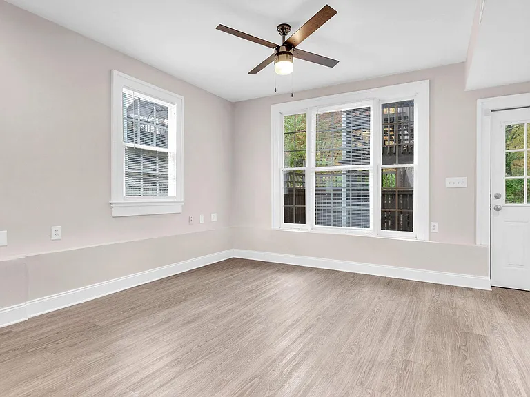 1046 Tilden St NW #C — Photo 5
