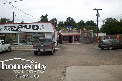 1st image of 704 E Veterans Memorial Blvd