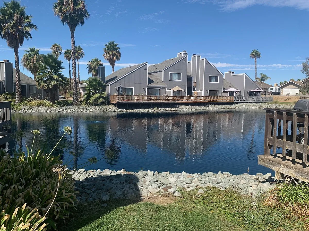 1621 River Lake Road — Photo 3