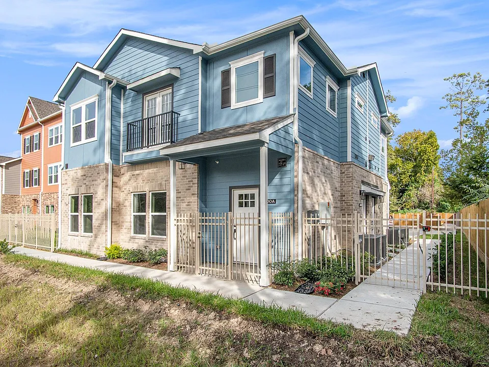 5262 Ella Blvd #100-A