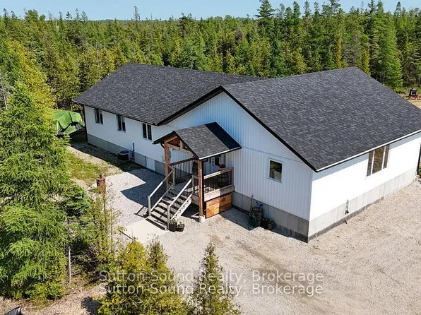 107 Whiskey Harbour Rd, Northern Bruce Peninsula, ON N0H 2T0