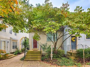 10350 Bridgetown Pl #132, Burke, VA 22015