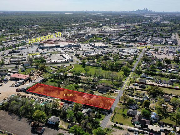 2nd image of 12610 Greens Bayou St