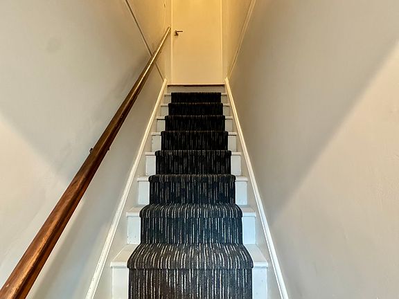 NEW STAIR RUNNER