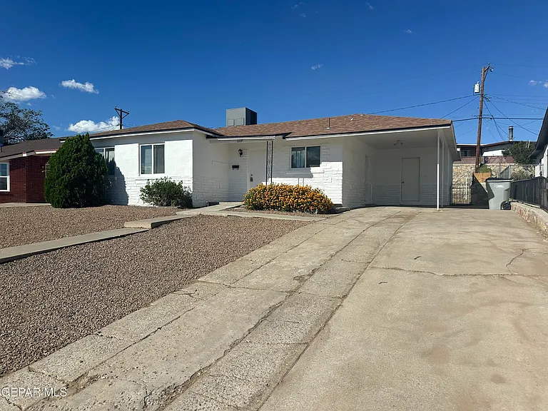 5119 Garry Owen Rd — Photo 1