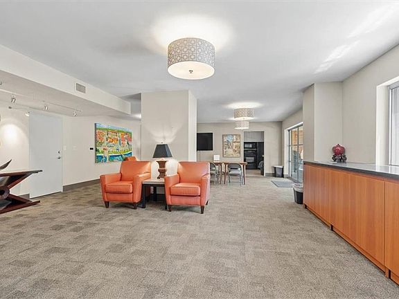 4th image of 310 W 49th St #407