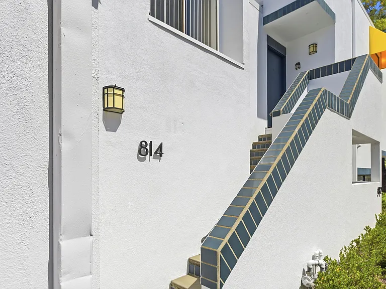 814 Balboa Ln — Photo 25
