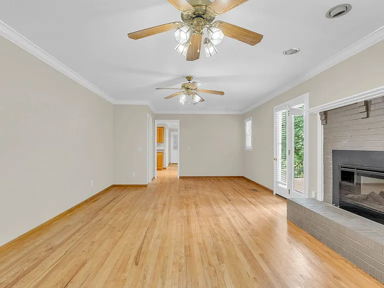 4838 Rolling Meadows Ln — Photo 21
