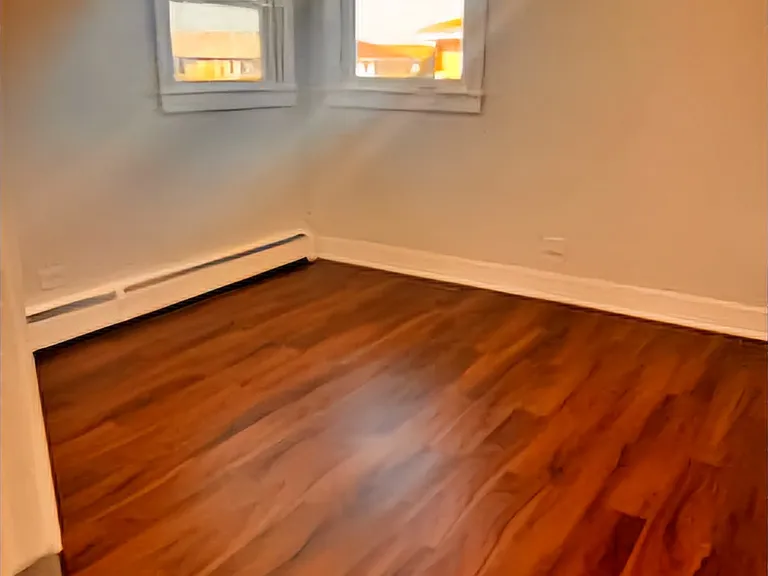 8228 Walsh Ln #3R — Photo 3