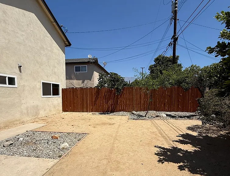 936 N Orange Ave — Photo 15