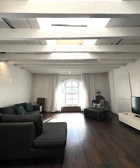 461 W 18th St #1 — Photo 3