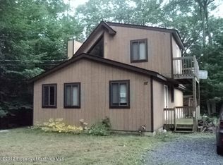 52-53 Lily Ln, Gouldsboro, PA 18424