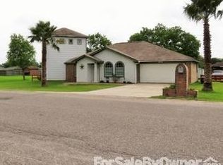 8510 Sralla Rd, Highlands, TX 77562