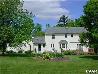 2nd image of 820 Colonna Ln