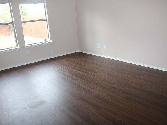 5th image of 9004 Bristol Dr