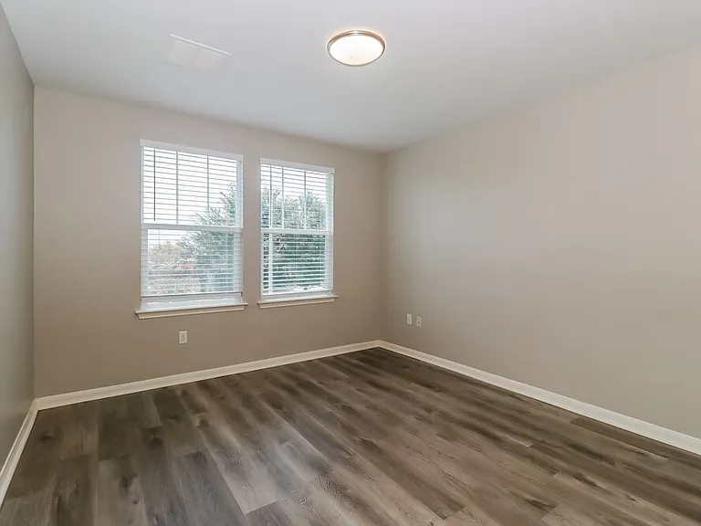 388 Musgrav — Photo 12