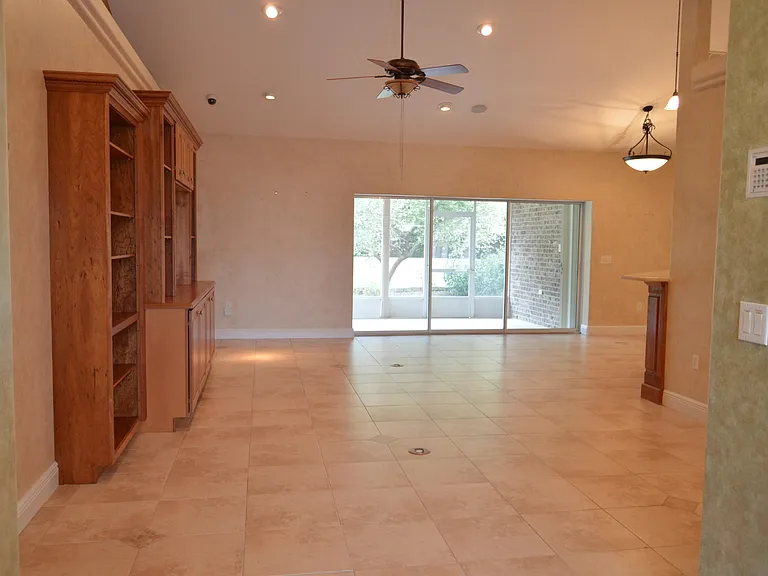 1866 Sunrise Dr — Photo 6
