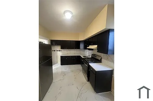 206 Highland Ave #3 Photo 1