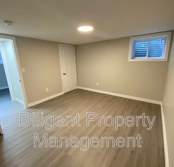 1528 Redwood Dr #LOWER — Photo 17