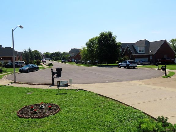 4th image of 3028 Shady Glen Cir
