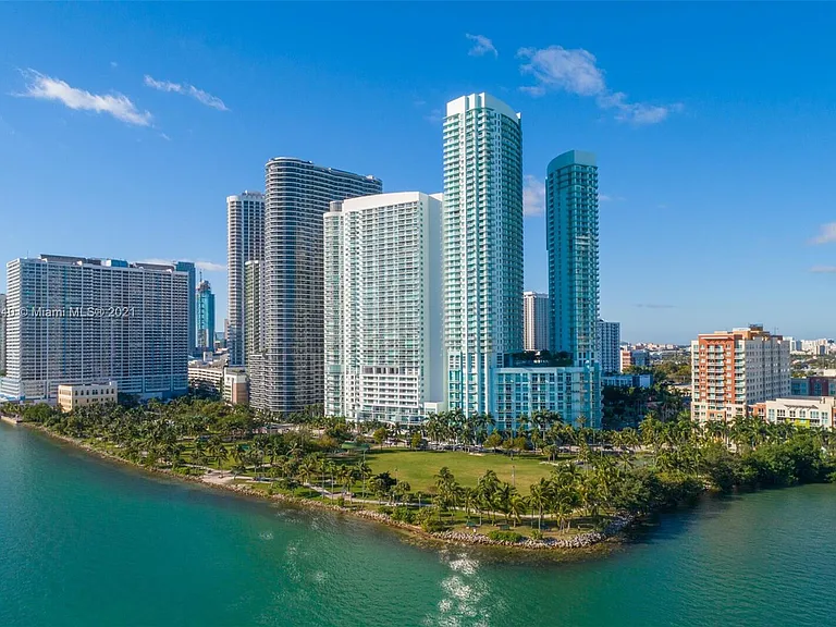 1900 N Bayshore Dr #912 — Photo 10
