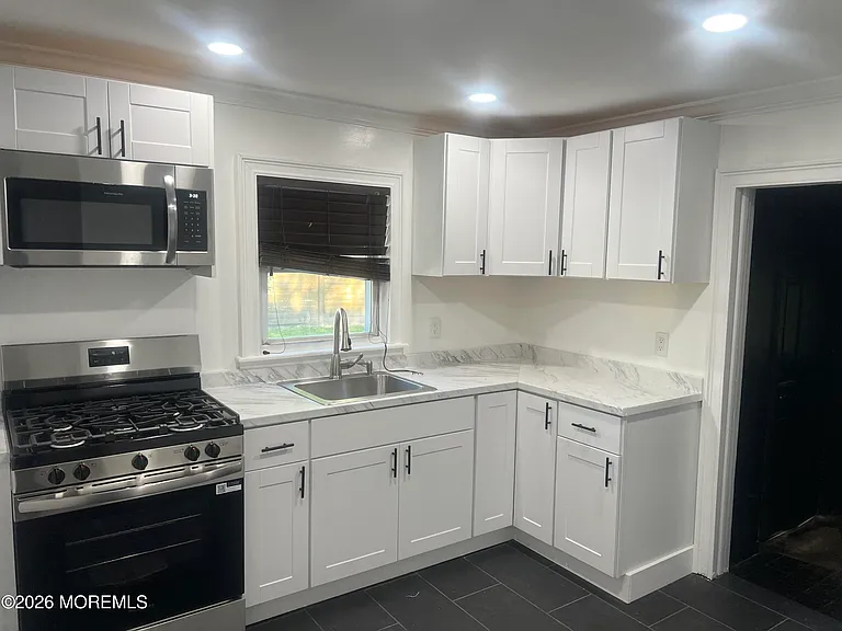 1224 Washington Ave — Photo 6