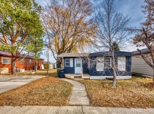 1404 9th Ave SE, Mandan, ND 58554