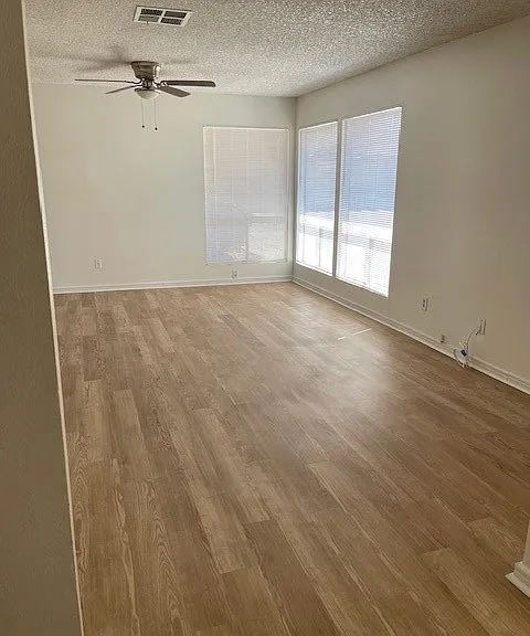 876 W Whittier Ave #878 — Photo 4