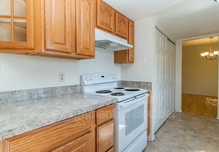 1530 Ithaca Dr — Photo 16