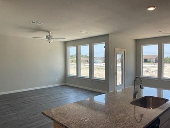3rd image of 20201 Park Strip St #B