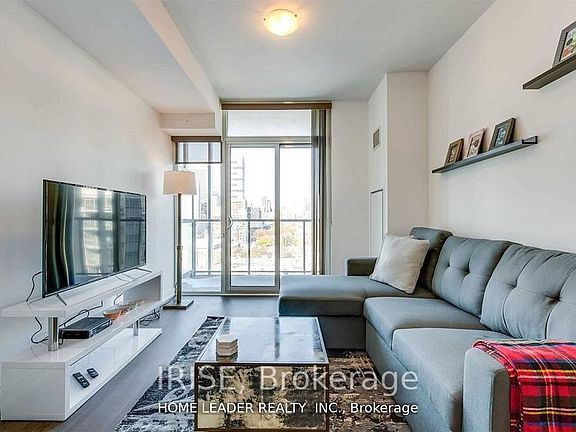 4th image of 105 George St #703
