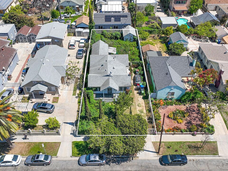 1st image of 1154 N Heliotrope Dr