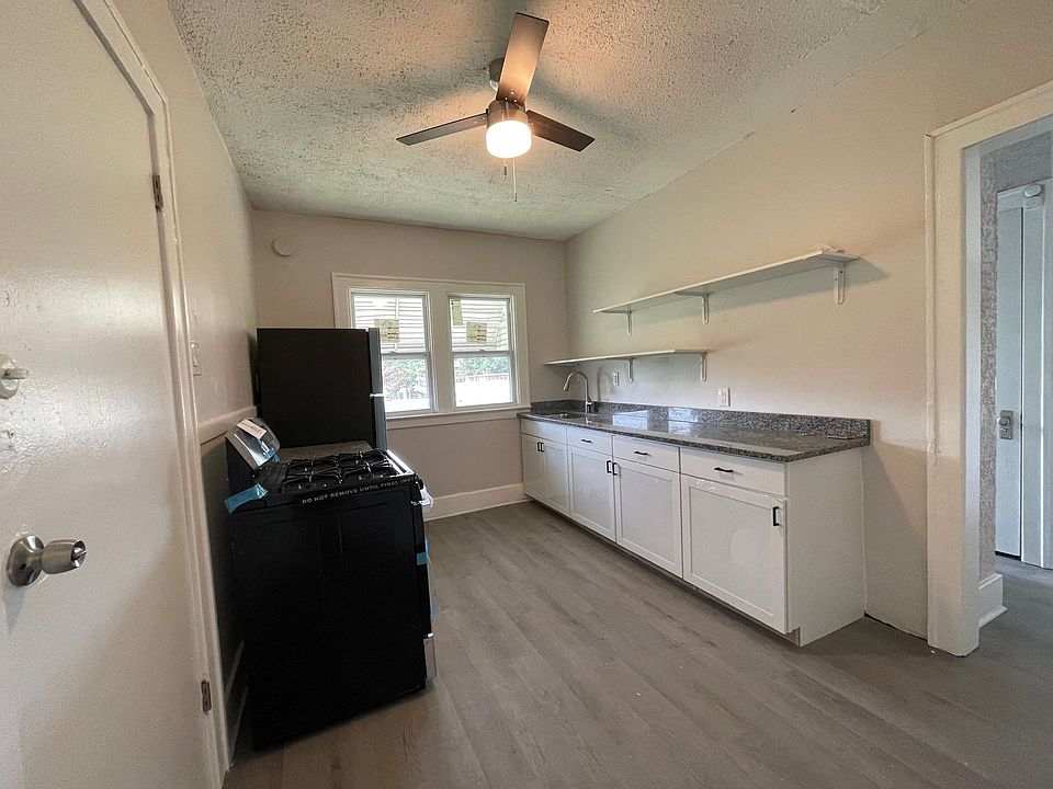 1427 Calvert Ave, photo 9