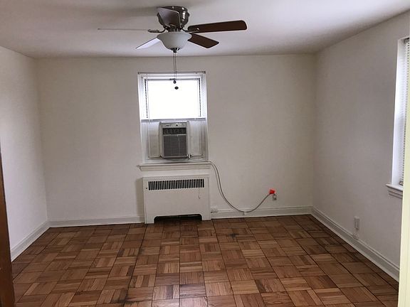 3rd image of 103-105 S Narberth Ave #0