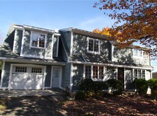 15 Nacca Rd, West Haven, CT 06516