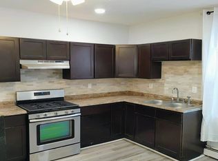 304 Veazie St #1, Providence, RI 02904