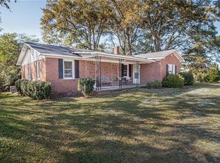 8106 Moorefield Mem Hwy, Liberty, SC 29657