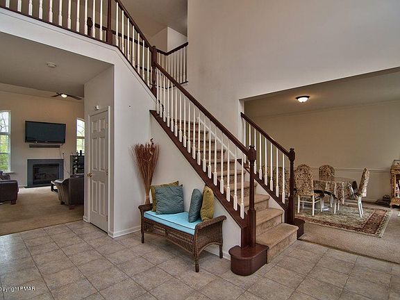 5th image of 3149 Hollow Dr