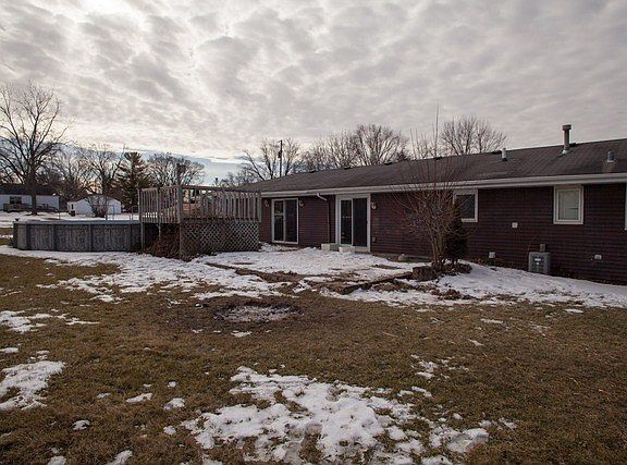 3rd image of 2758 S Central Ave