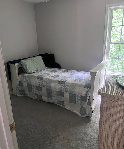 Eagle Dr — Photo 4